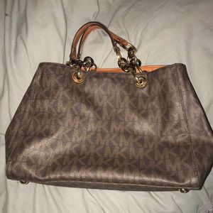 MICHAEL KORS PURSE